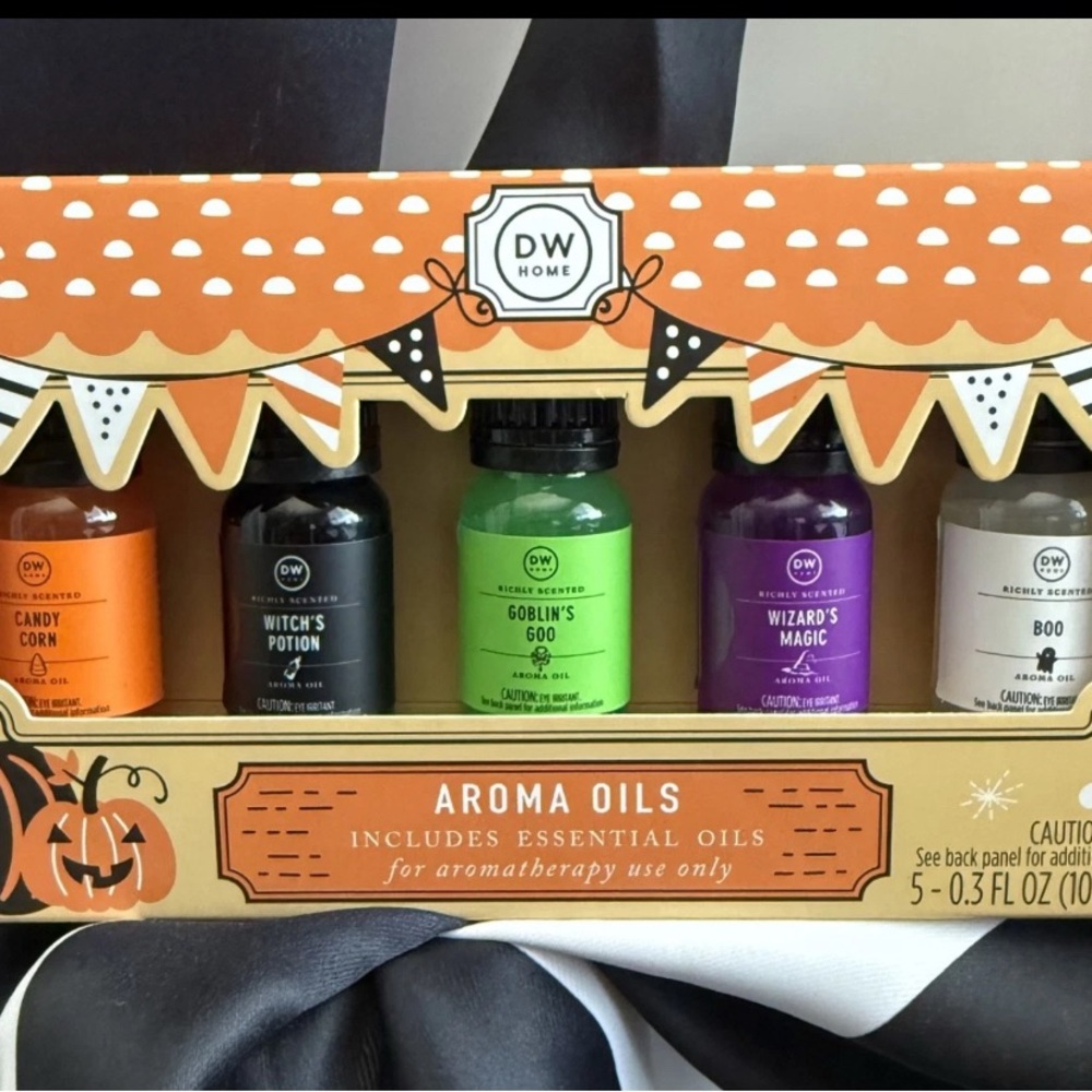 DW Home Festive Aroma Oils Set - Orange, Black, Green, Purple, White